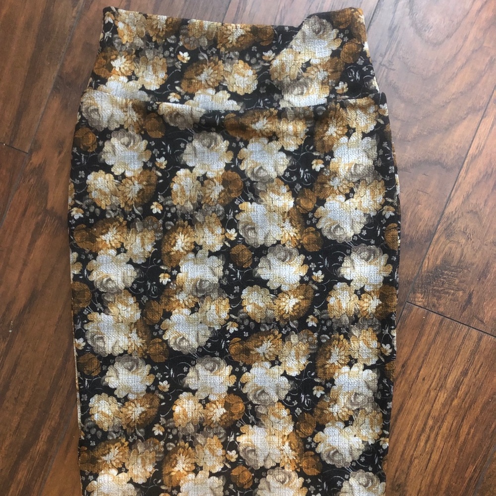 LuLaRoe Cassie